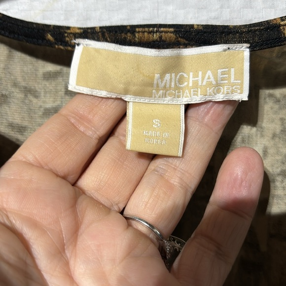 Michael Kors S brown black golden top slimming good wide sleeve like new - Picture 2 of 8